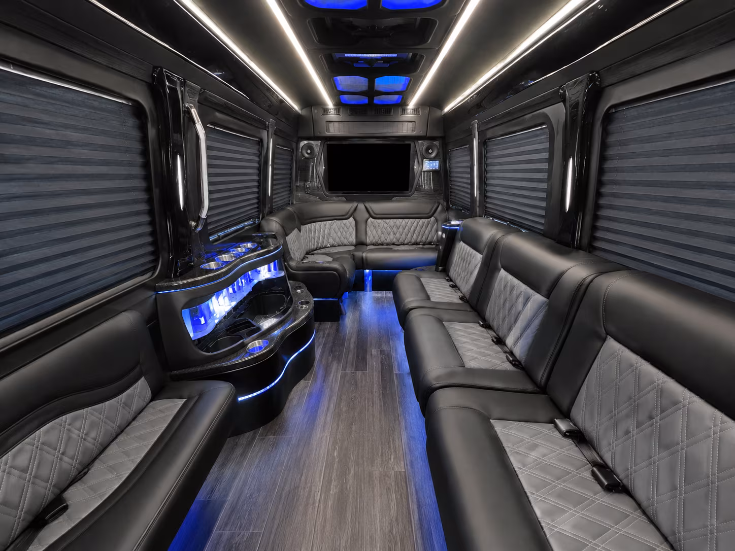 airport transfers to dtw and regional airports for government and military groups